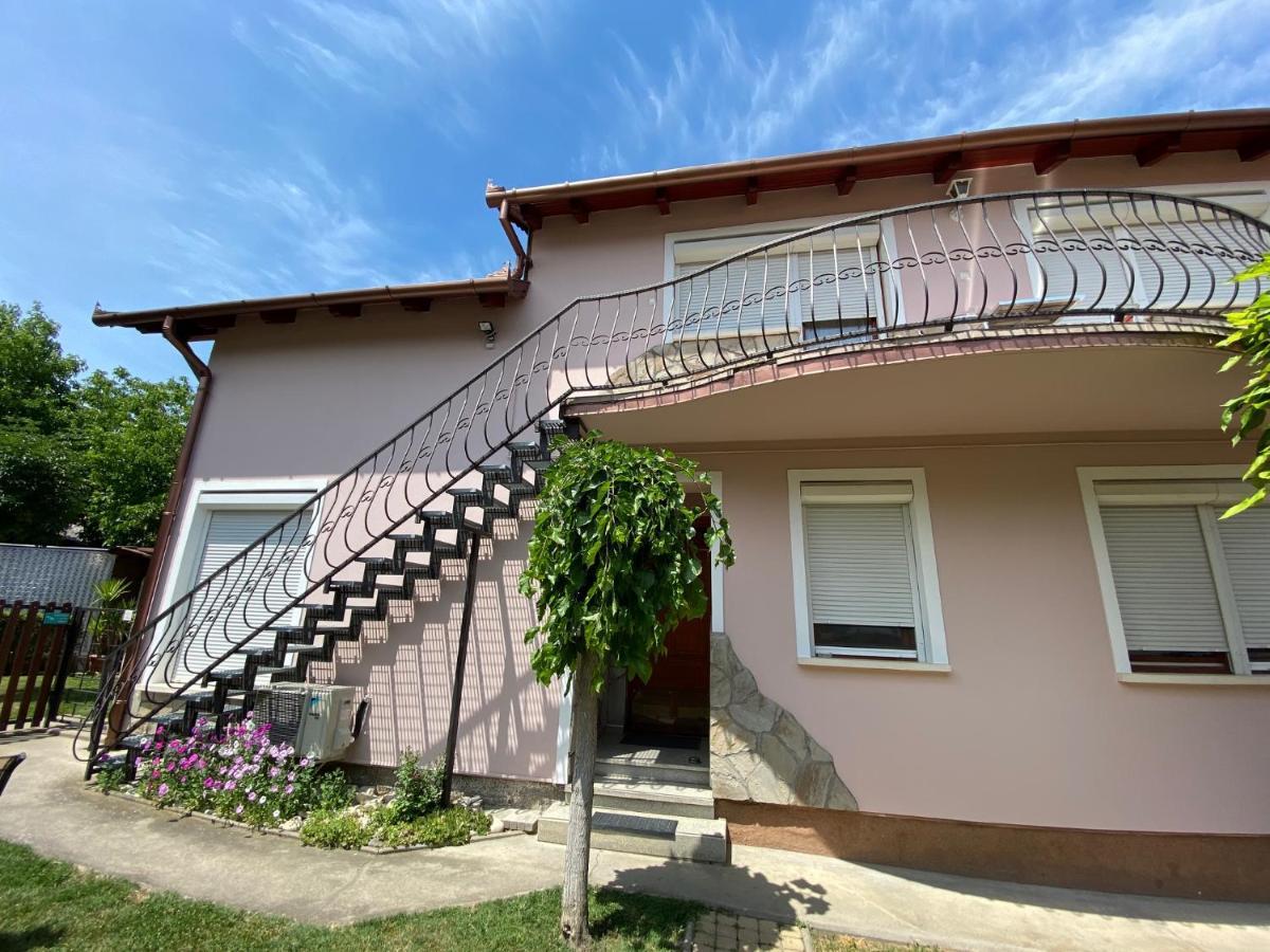 Do-Ti Apartmanhaz バラトンレッレ エクステリア 写真
